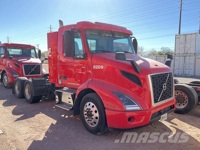 Volvo VNR Naudoti vilkikai