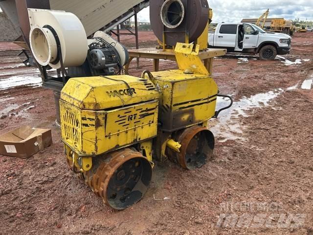 Wacker Neuson  Gruntiniai volai