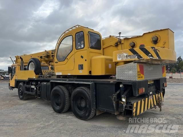 XCMG QY25K Visureigiai kranai