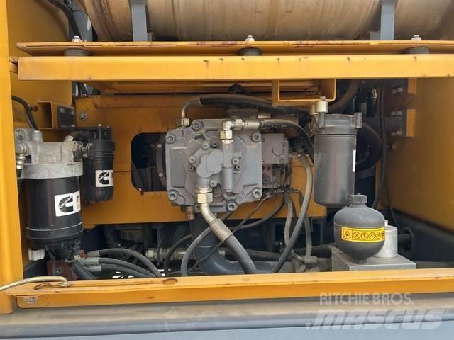 XCMG XE210U Vikšriniai ekskavatoriai
