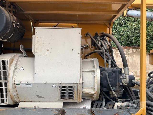 XCMG YZDZ100 Statyba - Kita