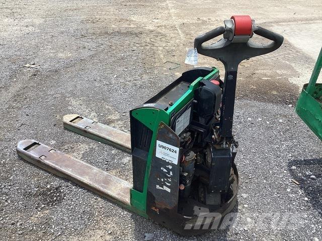 Yale MPB045VG Rankiniai hidrauliniai vėžimėliai