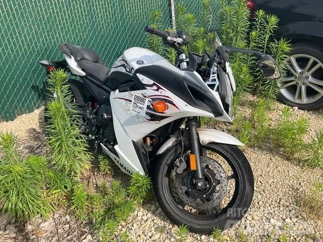 Yamaha  Visureigiai
