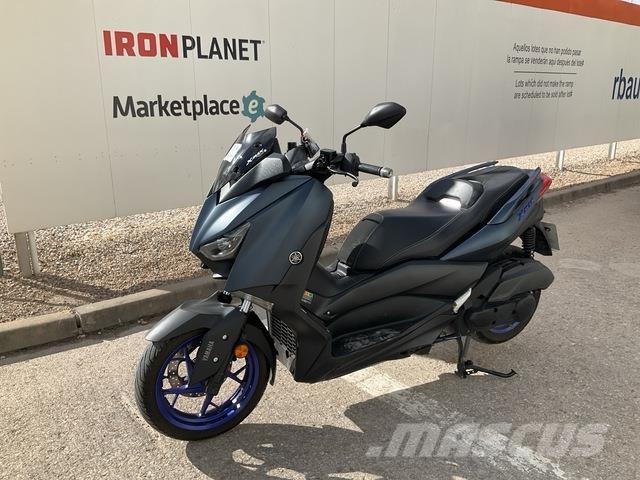 Yamaha X-Max Visureigiai