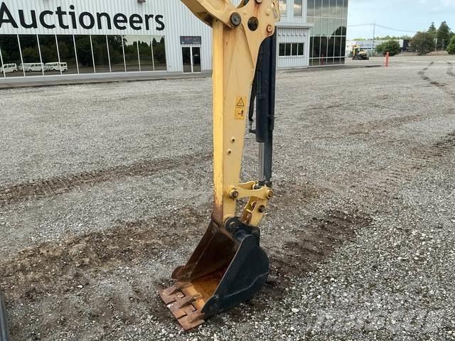 Yanmar B3-6A Vikšriniai ekskavatoriai