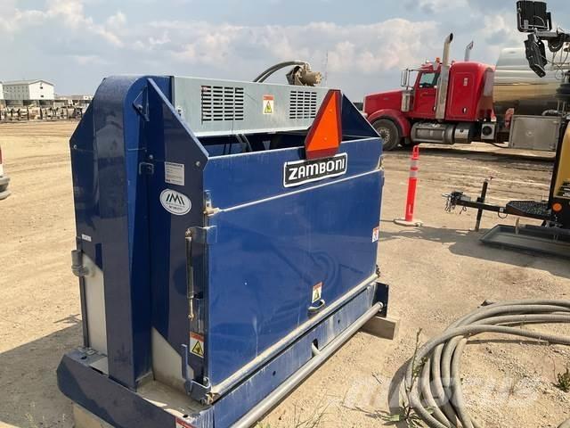 Zamboni 200 Kita kelių ir sniego technika