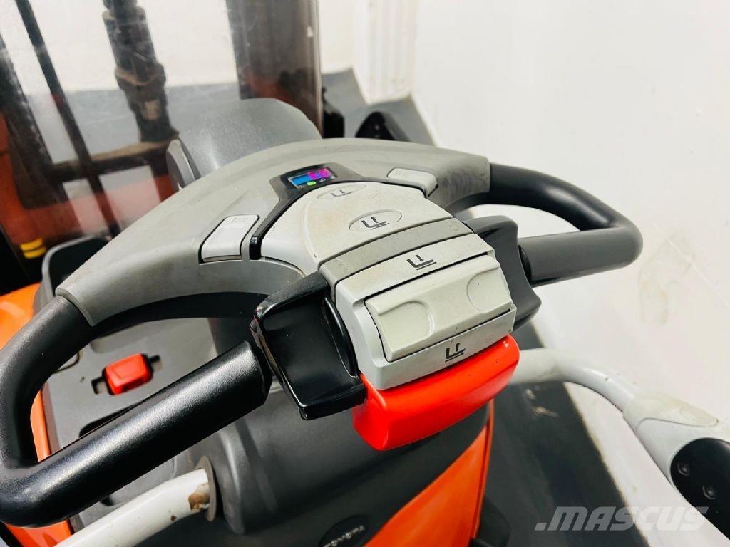BT SPE160L Rankiniai vėžimėliai