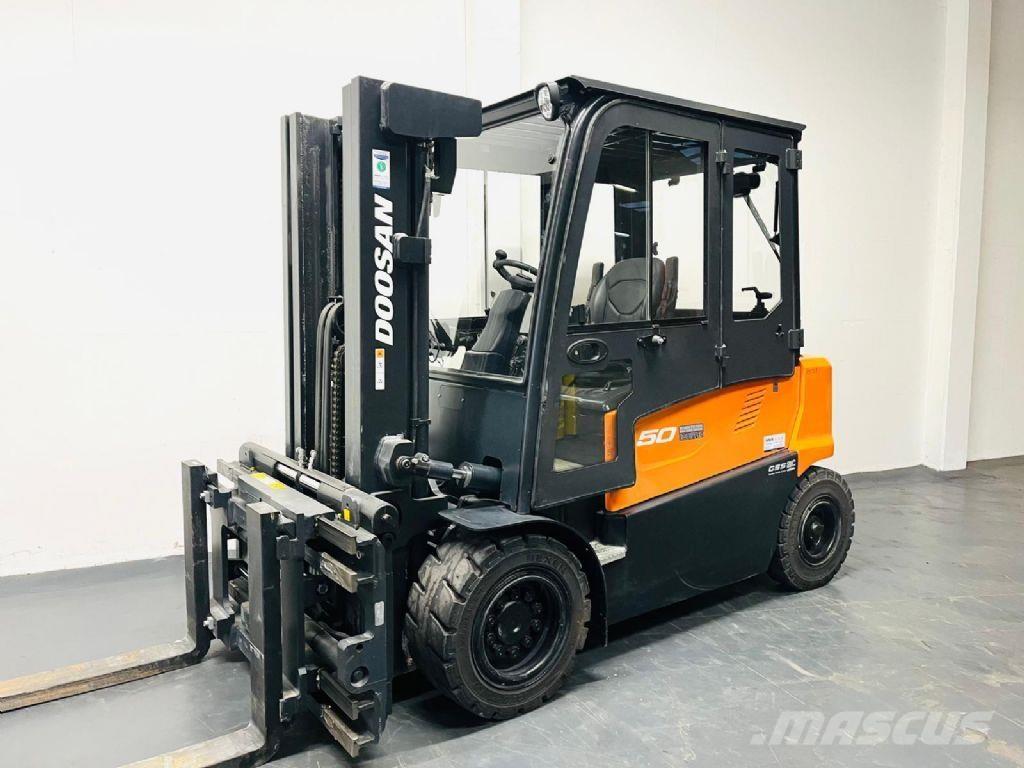 Doosan B50X-7 Elektriniai šakiniai krautuvai