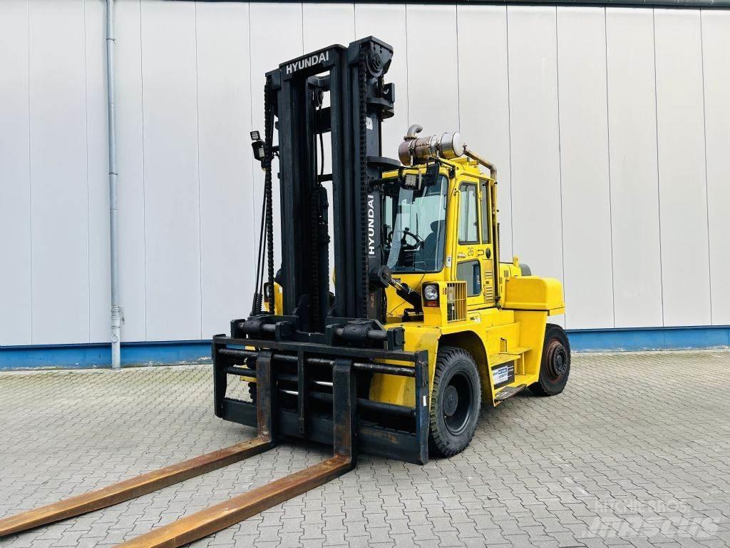 Hyundai 110D-7E Dyzeliniai krautuvai