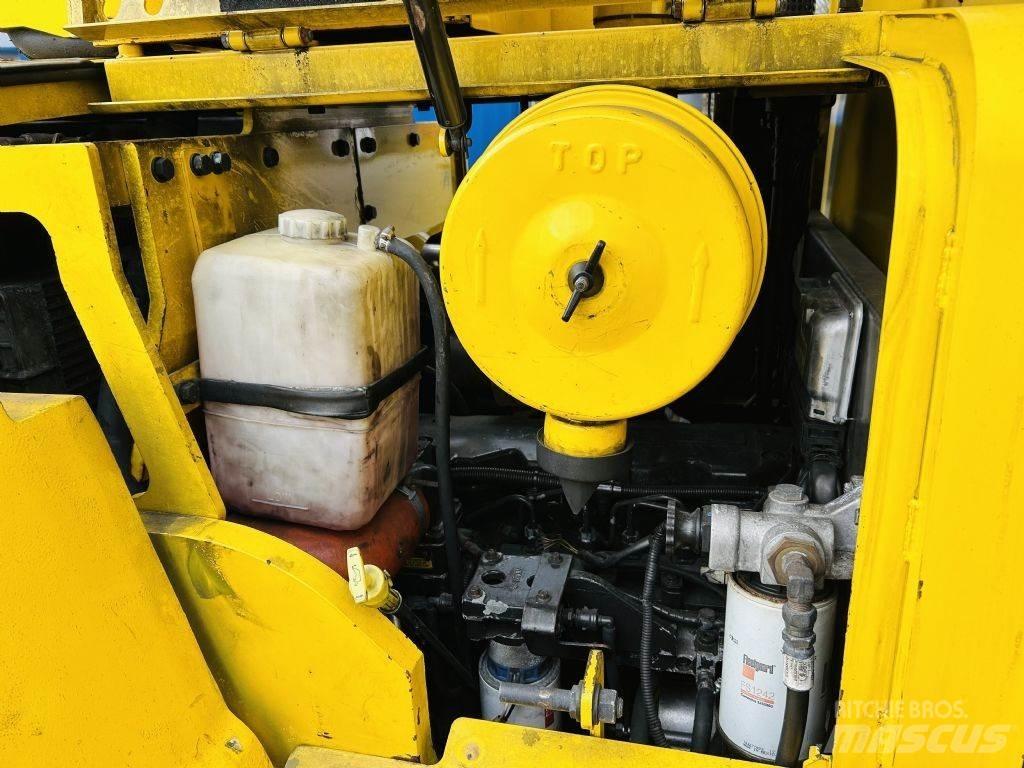 Hyundai 110D-7E Dyzeliniai krautuvai