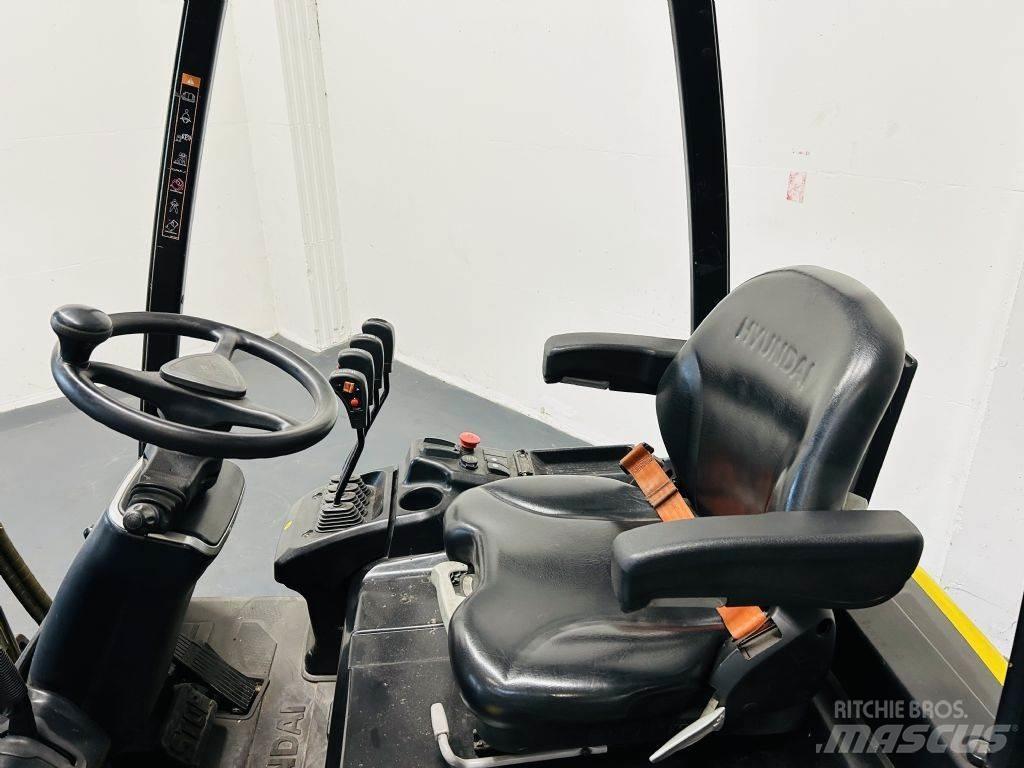 Hyundai 15BT-9 Elektriniai šakiniai krautuvai