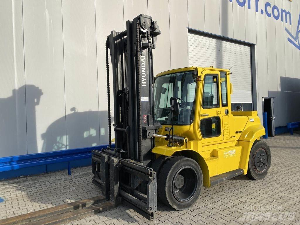 Hyundai 80D-7E Dyzeliniai krautuvai