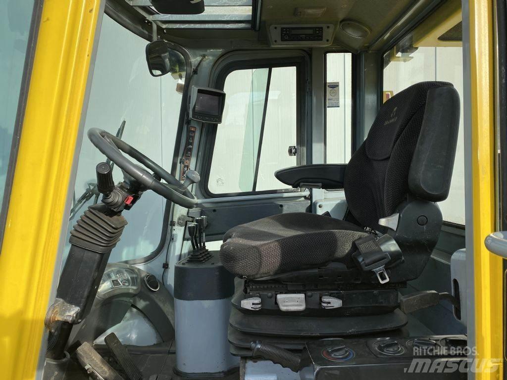 Hyundai 80D-7E Dyzeliniai krautuvai