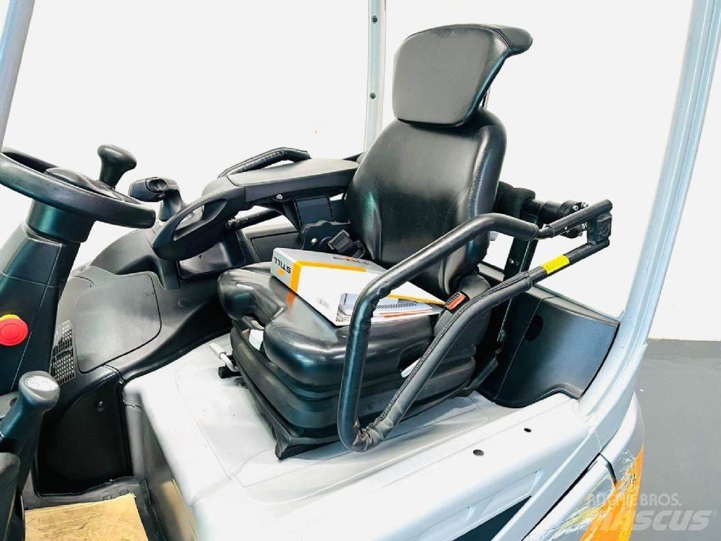 Still RX20-20 Elektriniai šakiniai krautuvai