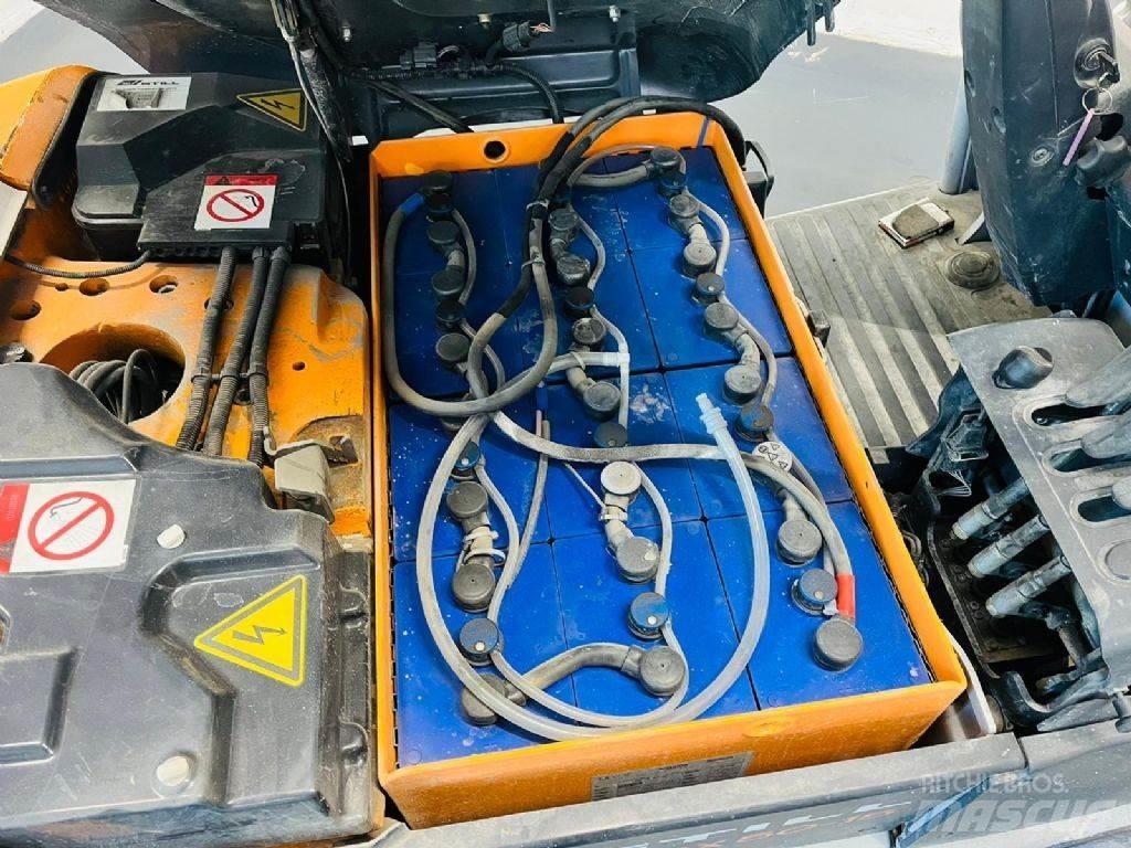 Still RX50-15 Elektriniai šakiniai krautuvai