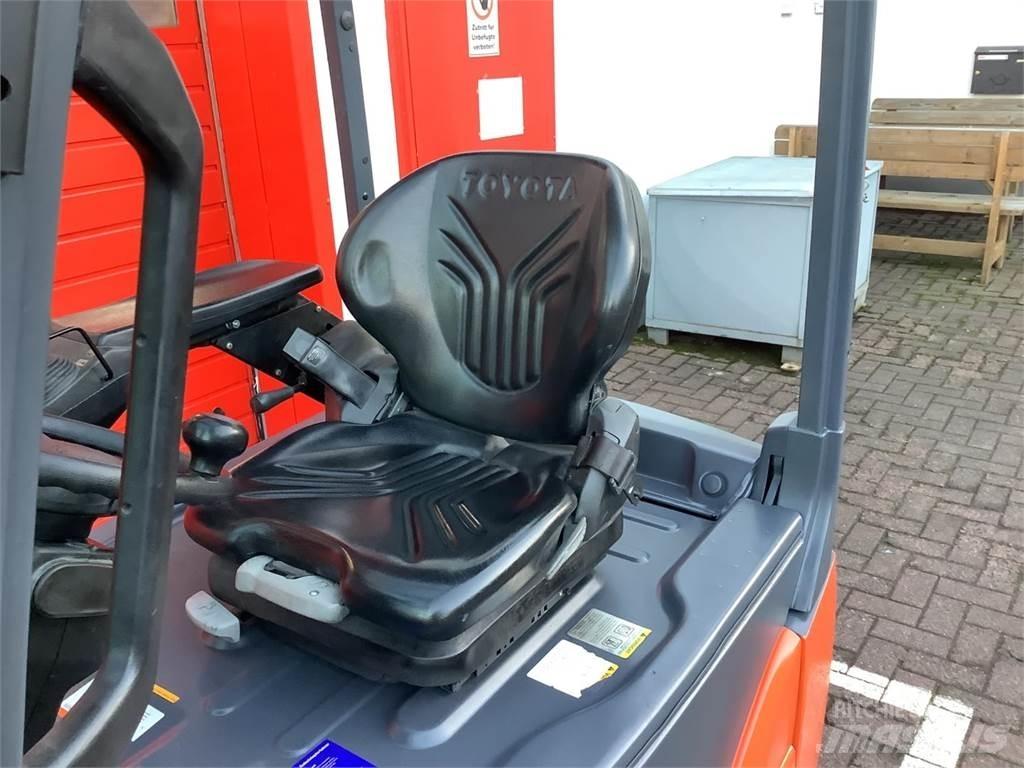 Toyota 8FBE20T Elektriniai šakiniai krautuvai