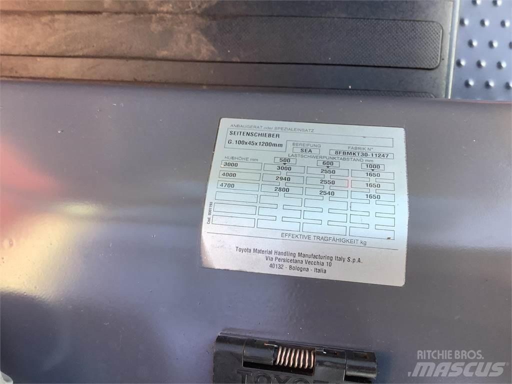 Toyota 8FBMKT30 Elektriniai šakiniai krautuvai