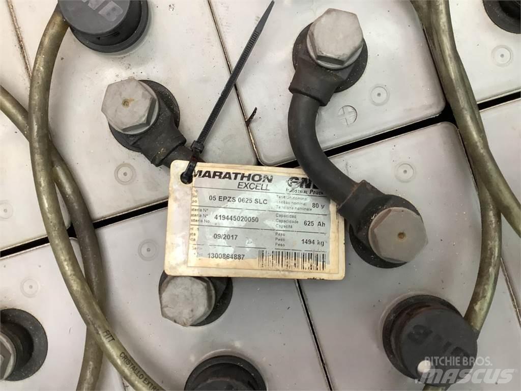 Toyota 8FBMT30 Elektriniai šakiniai krautuvai