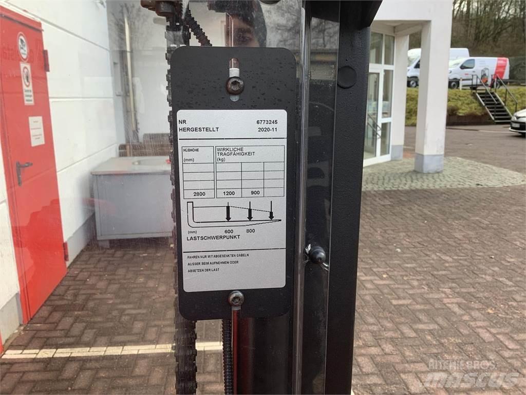 Toyota SPE120 Rankiniai vėžimėliai