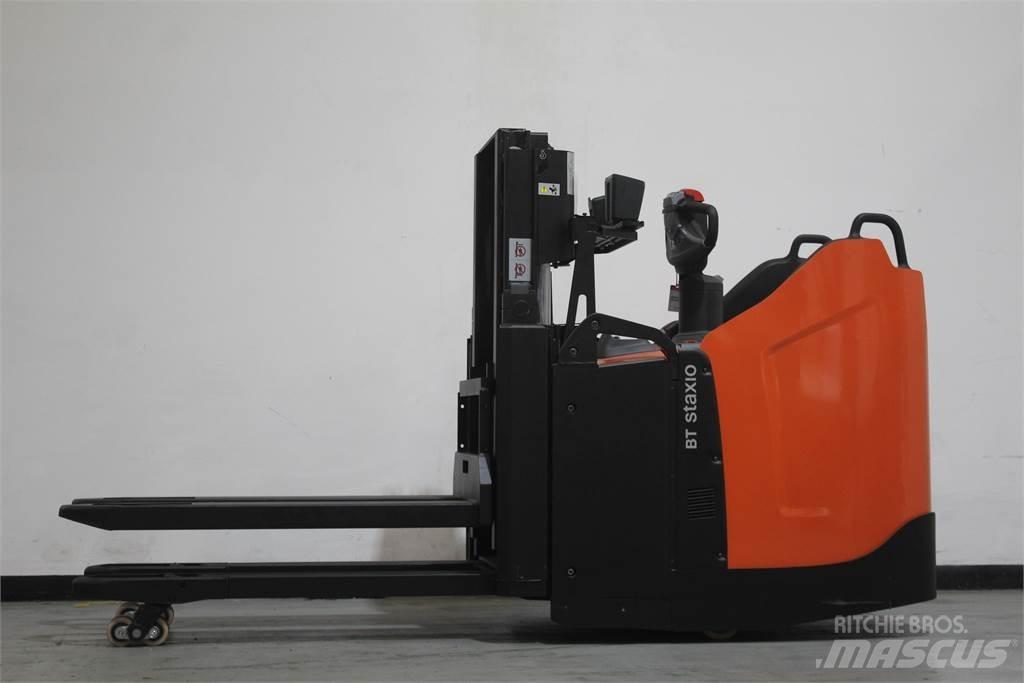Toyota SPE200D Rankiniai vėžimėliai