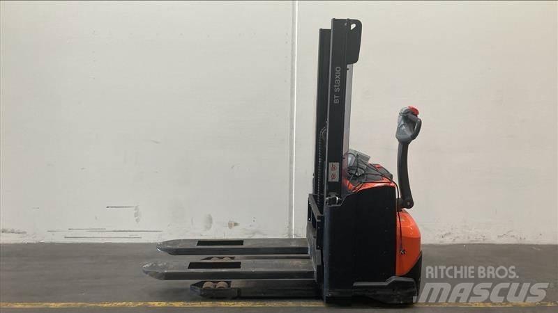 Toyota SWE120 Rankiniai vėžimėliai