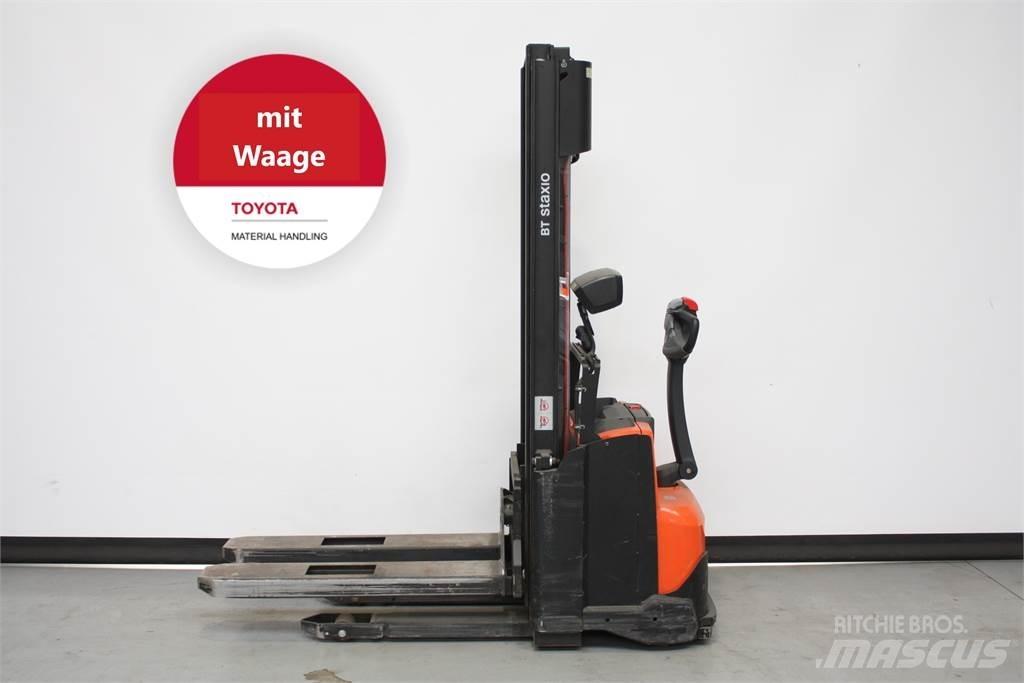 Toyota SWE140 Rankiniai vėžimėliai