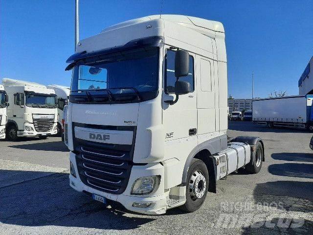 DAF XF460 Naudoti vilkikai