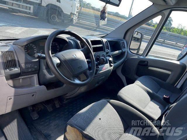 Peugeot BOXER Savivarčių priekabų vilkikai