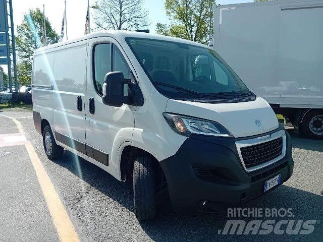 Peugeot BOXER Furgonai