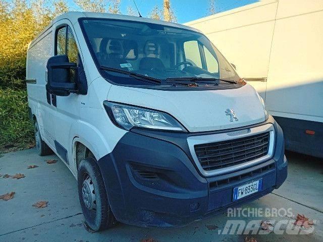 Peugeot BOXER Furgonai