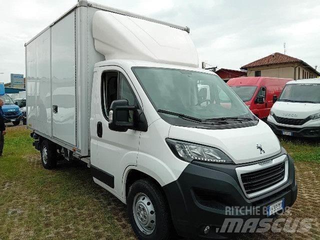 Peugeot BOXER Sunkvežimiai su dengtu kėbulu