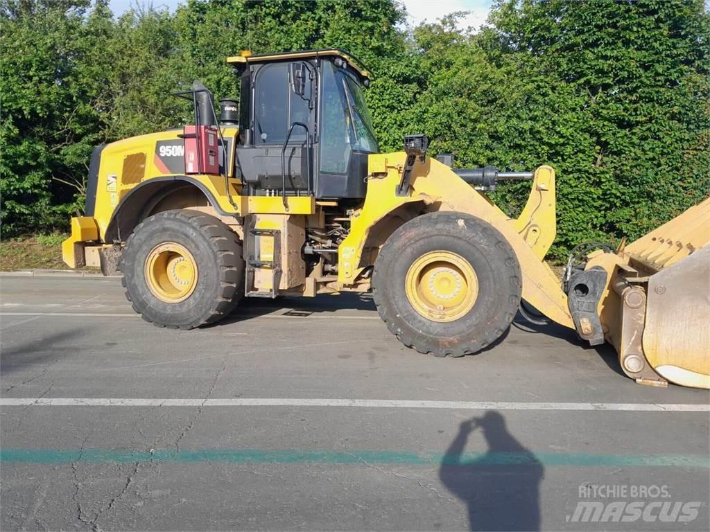 CAT 950M Naudoti ratiniai krautuvai