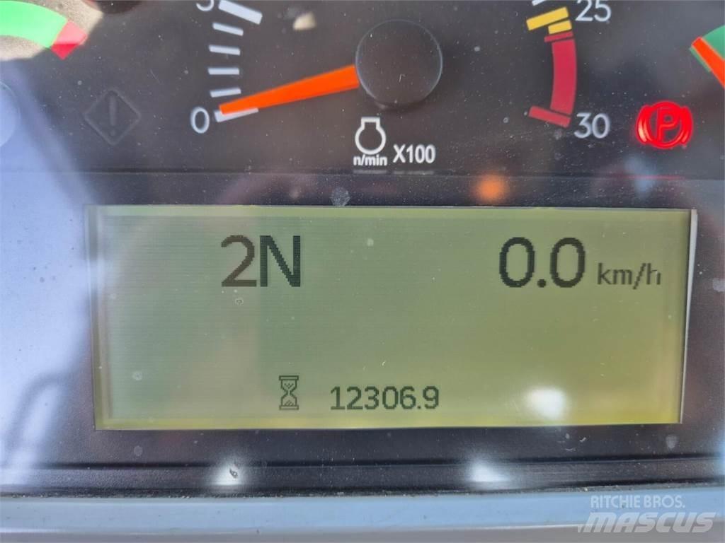 CAT 966M Naudoti ratiniai krautuvai