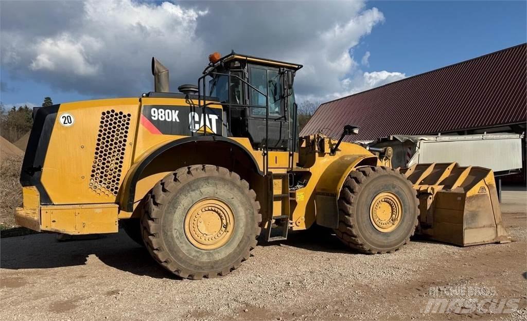 CAT 980K Naudoti ratiniai krautuvai