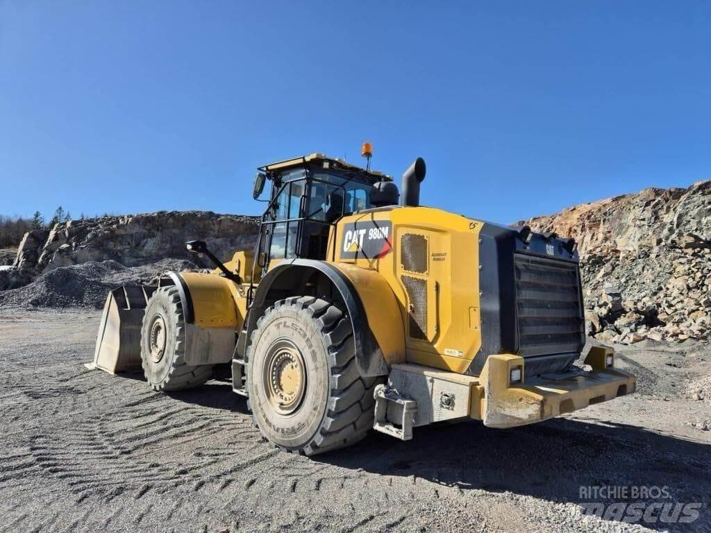CAT 980M Naudoti ratiniai krautuvai