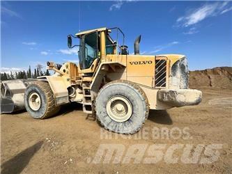 Volvo L180F Naudoti ratiniai krautuvai