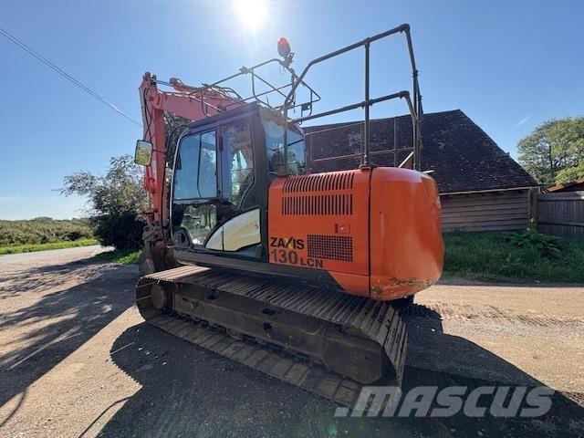Hitachi ZX130-5 Vikšriniai ekskavatoriai
