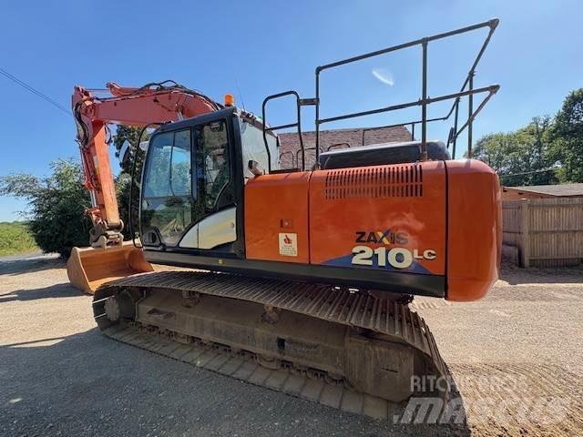 Hitachi ZX210-6 Vikšriniai ekskavatoriai