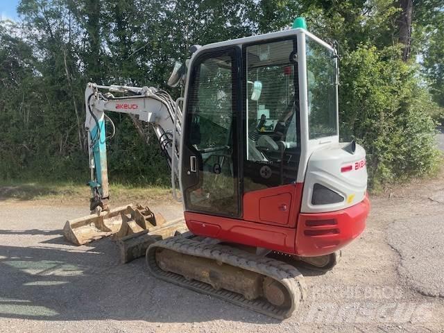 Takeuchi TB230 Vidutinės galios ekskavatoriai 7-12 t