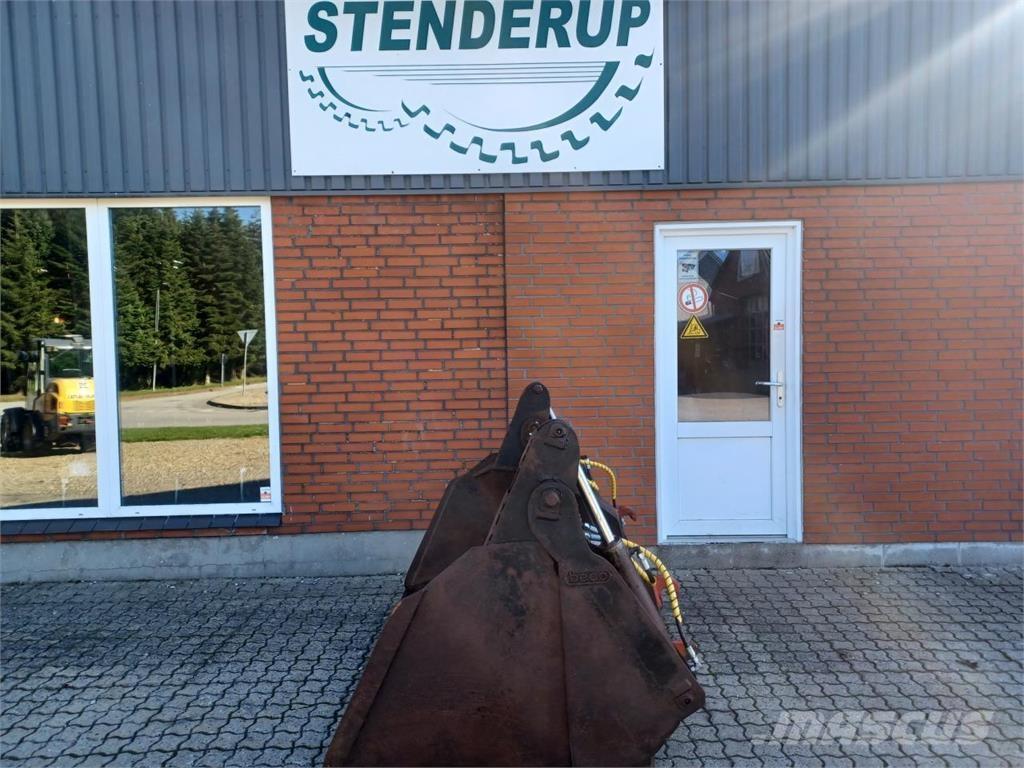  4 I EEN SKOVL Kaušai