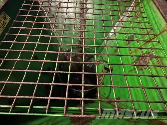 Amazone E+S 300 Smėlio ir druskos barstytuvai