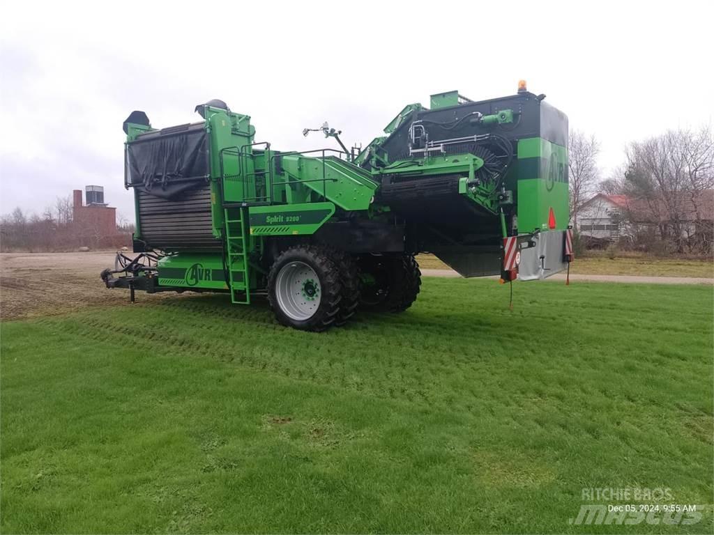 AVR SPIRIT 9200 Bulvių kombainai ir ekskavatoriai