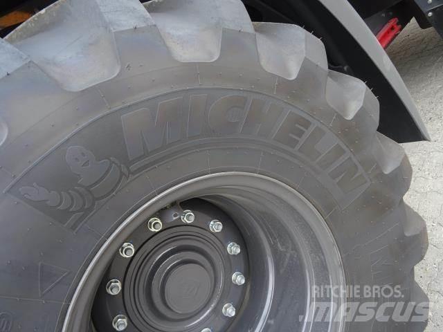Case IH 721G Naudoti ratiniai krautuvai