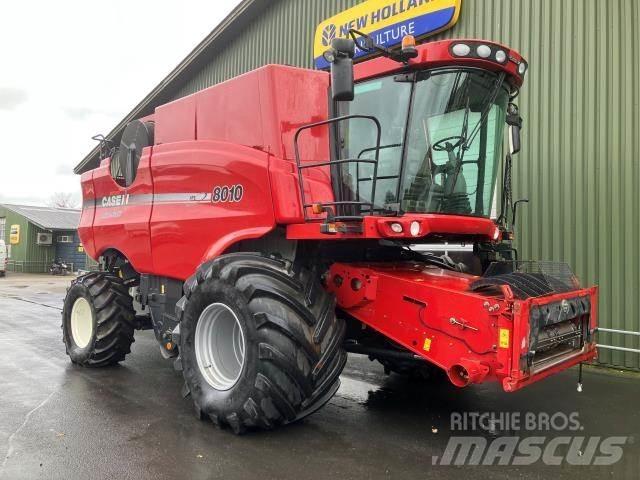 Case IH 8010 Derliaus nuėmimo kombainai