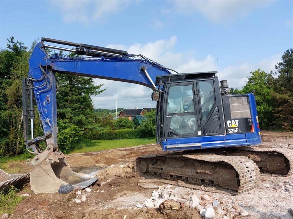 CAT 325F Vikšriniai ekskavatoriai