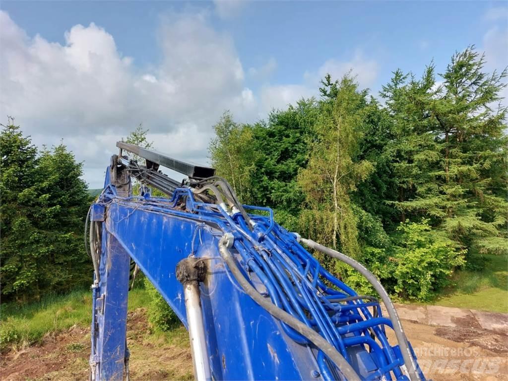 CAT 325F Vikšriniai ekskavatoriai