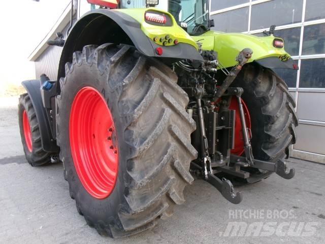 CLAAS AXION 800 Traktoriai