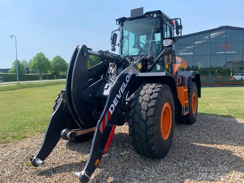 Develon DL250-7 Naudoti ratiniai krautuvai