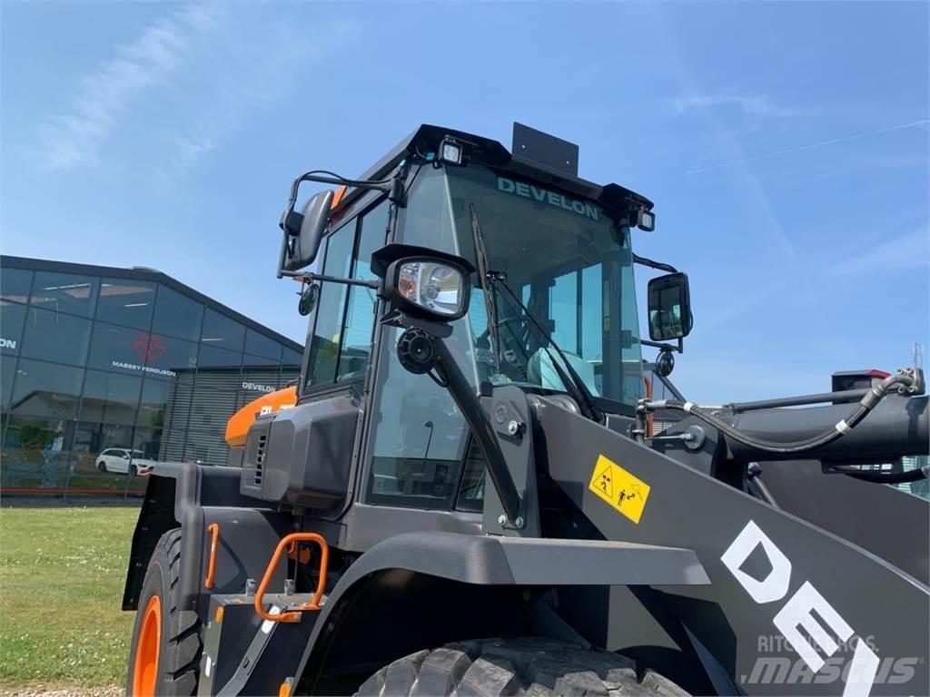 Develon DL250-7 Naudoti ratiniai krautuvai