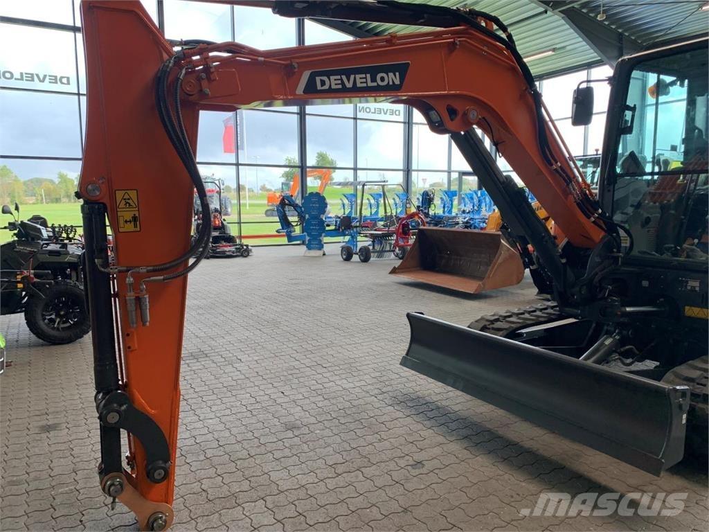 Develon DX63-7 Vikšriniai ekskavatoriai
